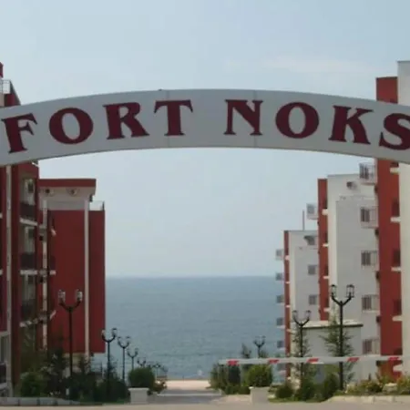 2-комнатные у моря 10 бассейнов Crown Noks * Sweti Wlas