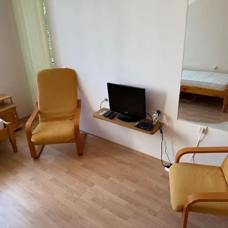Apartment 2-комнатные у моря 10 бассейнов Crown Noks