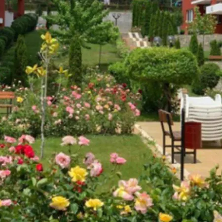 2-комнатные у моря 10 бассейнов Crown Noks Apartament Sveti Vlas